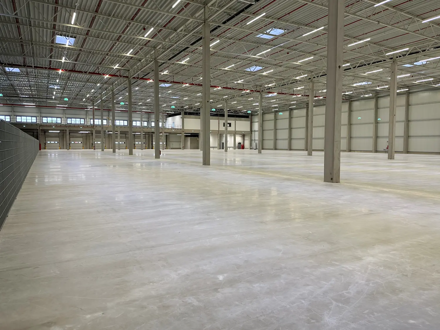 IPE GmbH Logistikpark Nettetal drinnen